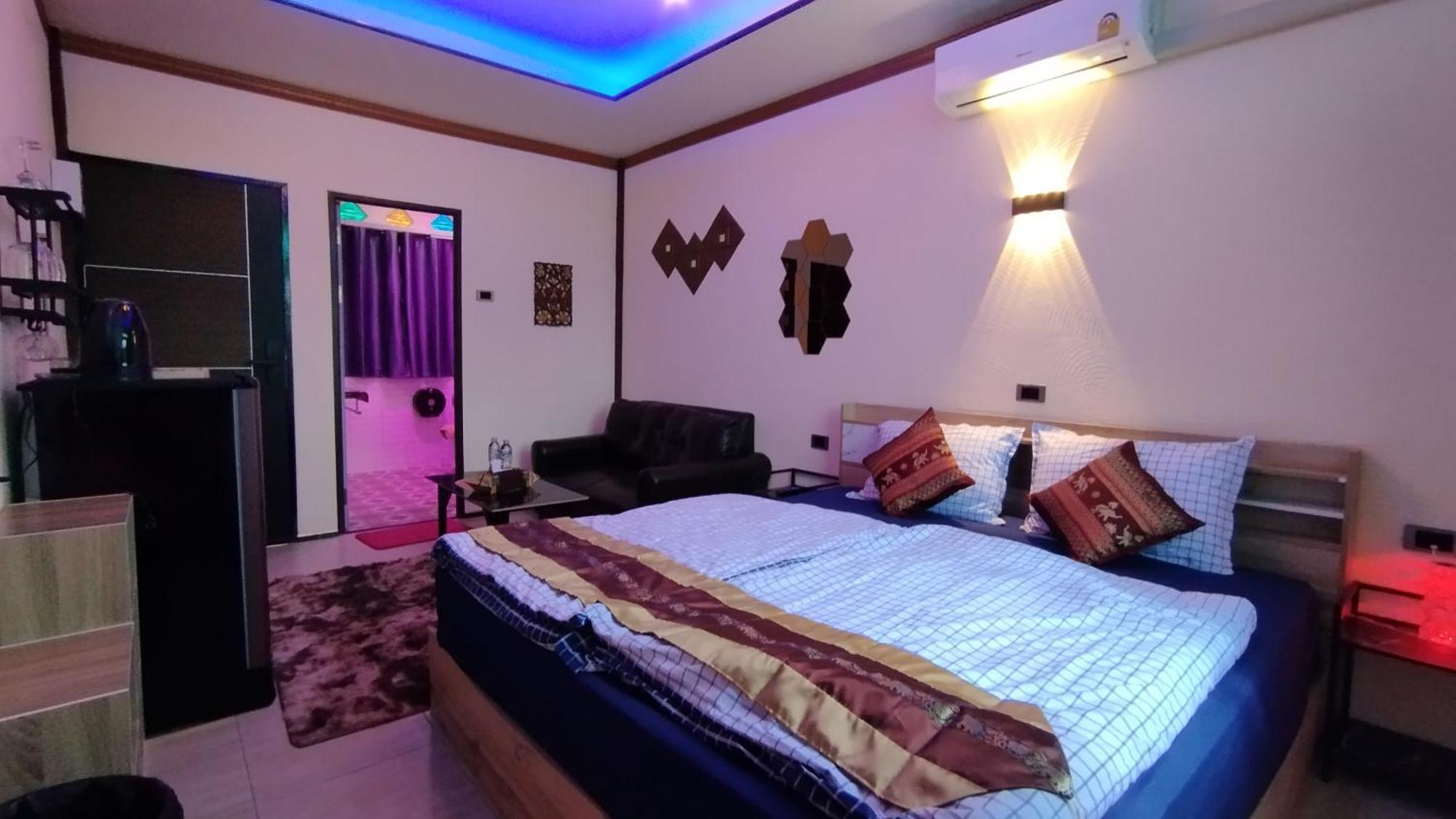 Touch The Wind Hotel Chaiyaphum Ngoại thất bức ảnh