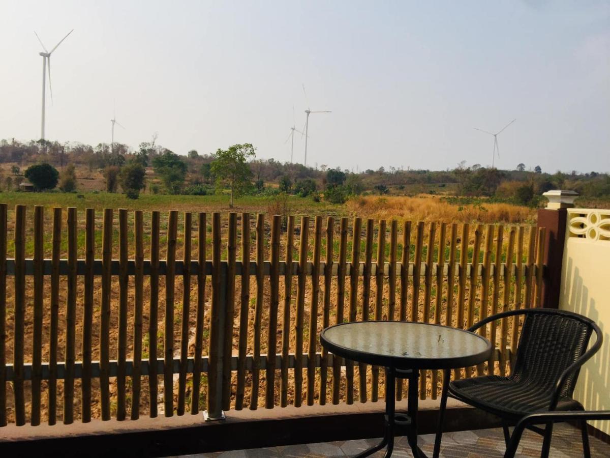 Touch The Wind Hotel Chaiyaphum Ngoại thất bức ảnh